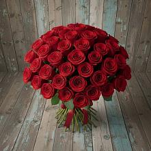 Букет 55 Красных роз Фридом #REPLACE_PRED# Серноводском