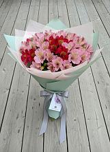 Букет цветов из:  Альстромерии в Серноводском