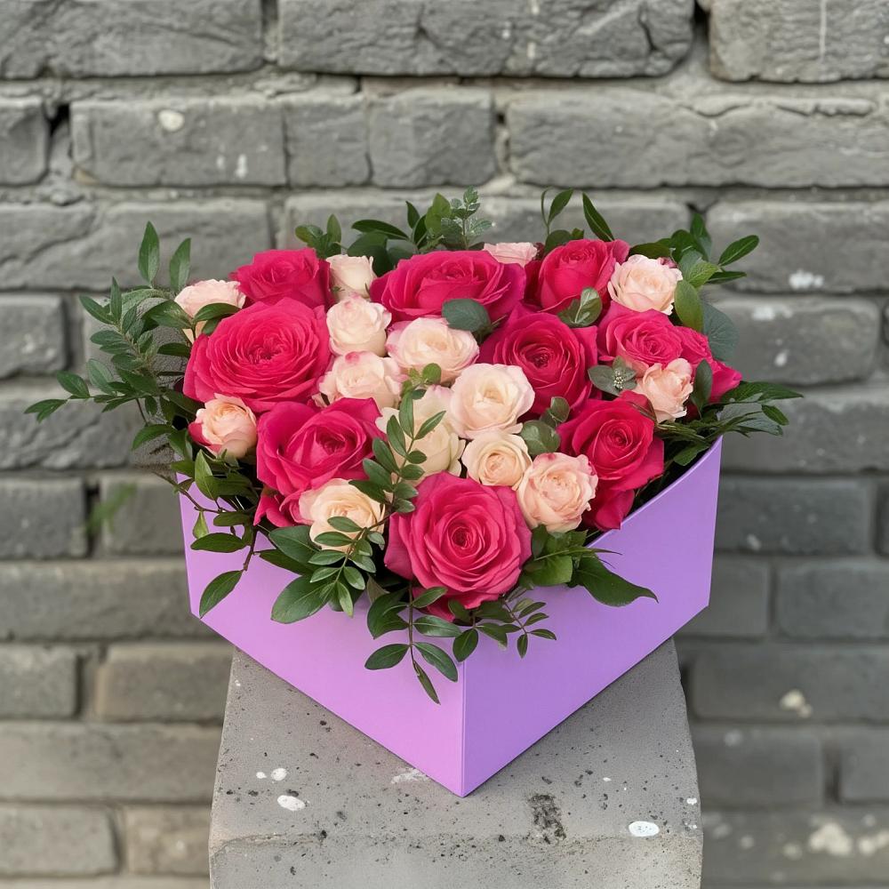 Цветочная композиция из Розы в коробке в Серноводском