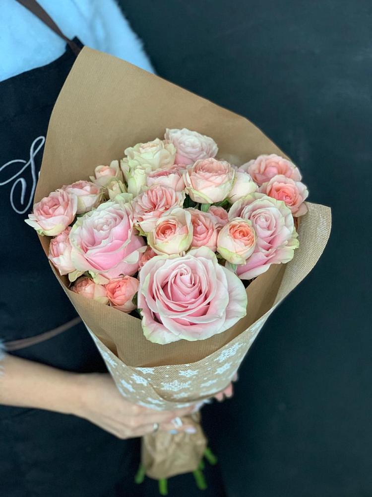 Букет цветов из: Хризантемы и Розы в Серноводском