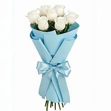 Букет 7 белых роз Проуд в Серноводском