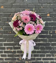 Букет цветов из:  Герберы и Хризантемы #REPLACE_PRED# Серноводском