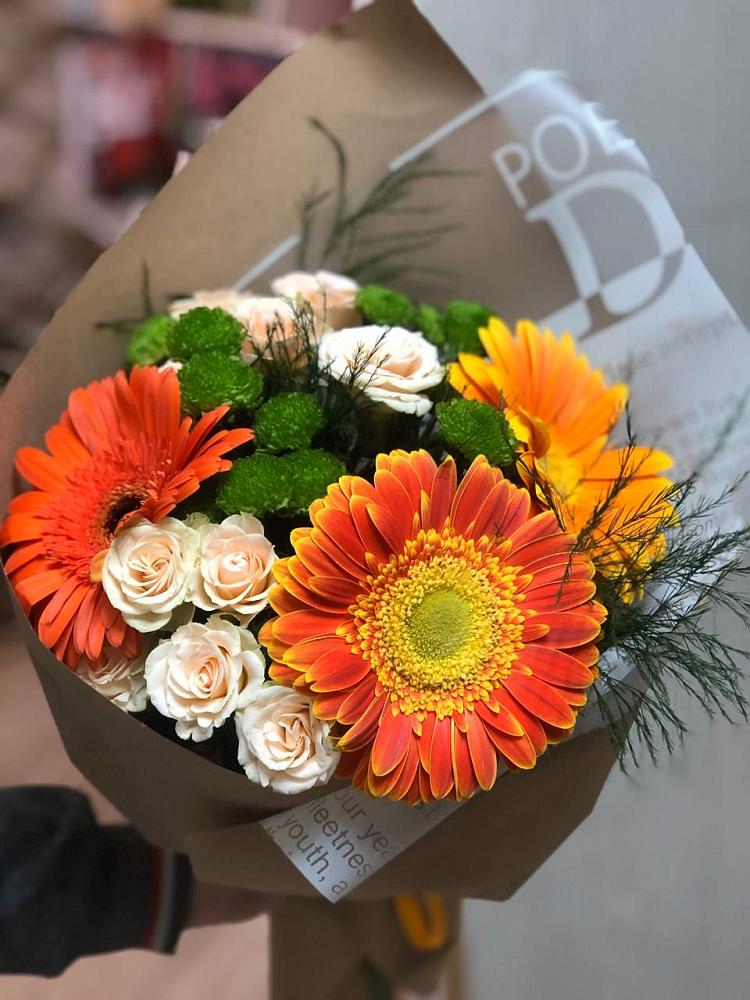 Букет цветов из: Герберы, Хризантемы и Розы в Серноводском
